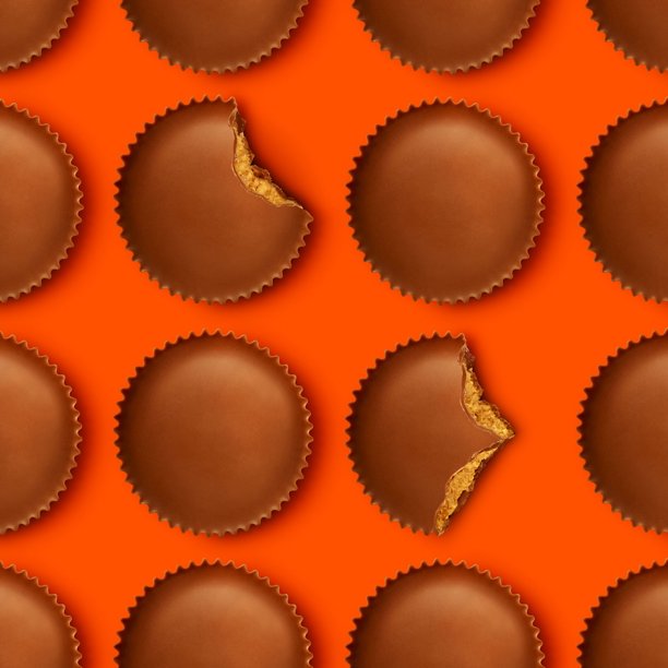 REESE'S Milk Chocolate Peanut Butter Cups Candy, Bulk, Christmas, Packs (1.5 oz., 36 ct.)